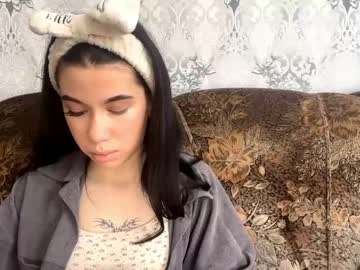 Bentkiss Chaturbate stream image from April 22, 2026