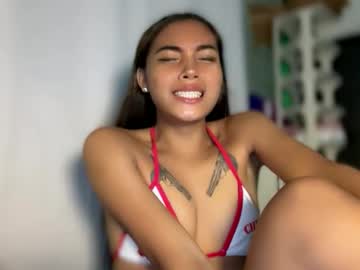 Sweet_Trishaxx Chaturbate stream image from April 22, 2026