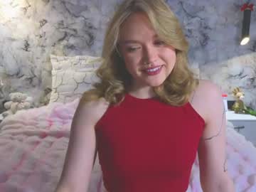 Aurora_Golden Chaturbate stream image from April 22, 2026