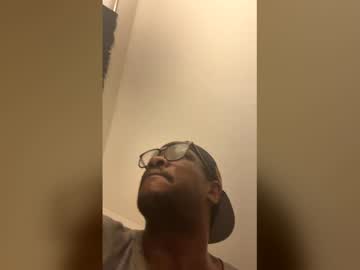 Lilron0072y Chaturbate stream image from April 22, 2026