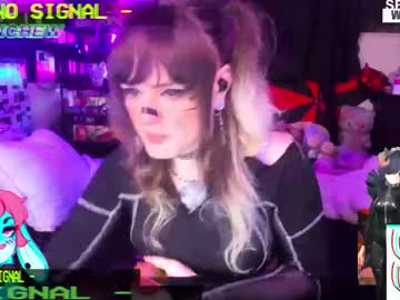Anchew Chaturbate stream image from April 22, 2026