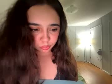 Layaslittlelibrary Chaturbate stream image from April 22, 2026
