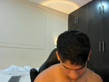 Andres_Stud Chaturbate stream image from April 22, 2026