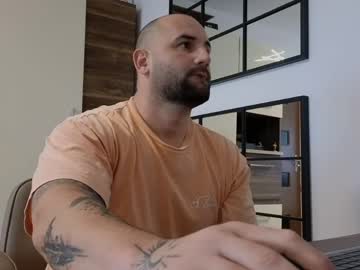 Moonjoey Chaturbate stream image from April 22, 2026