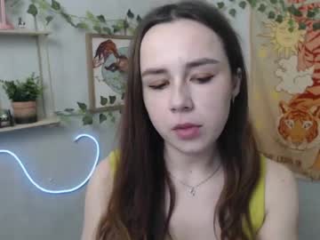 Veryveryvery_Shy Chaturbate stream image from April 22, 2026