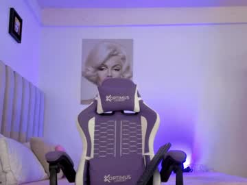 Zoe_Jhonson85 Chaturbate stream image from April 22, 2026