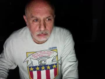 Add_Me_2 Chaturbate stream image from April 22, 2026