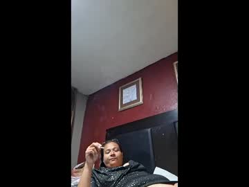 Richedwards Chaturbate stream image from April 22, 2026