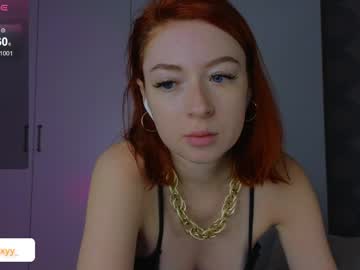 Cuteroxyfoxyy Chaturbate stream image from April 22, 2026