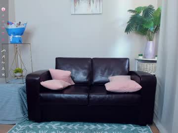 Deloresschiller Chaturbate stream image from April 22, 2026