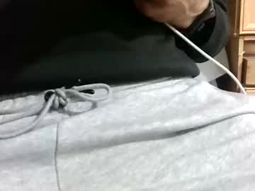 Tomasturbador121 Chaturbate stream image from April 22, 2026