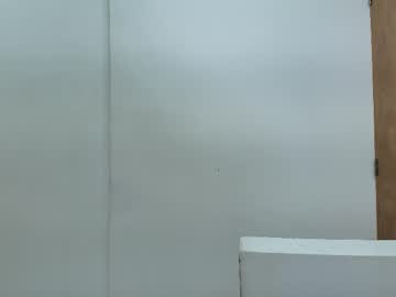 Kayla_Roux Chaturbate stream image from April 22, 2026