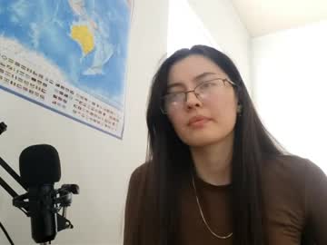 Melodeehayden Chaturbate stream image from April 22, 2026