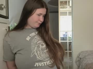 Remirann_ Chaturbate stream image from April 22, 2026