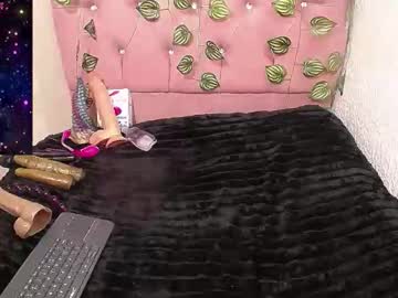 Pattynautgloxxx Chaturbate stream image from April 22, 2026
