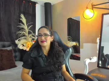 Abril_Riios Chaturbate stream image from April 22, 2026