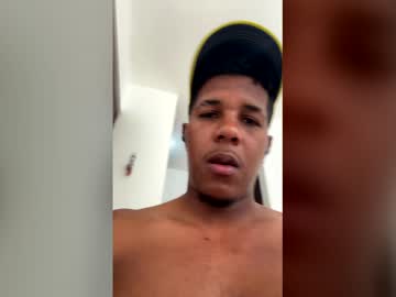 Santos854237 Chaturbate stream image from April 22, 2026