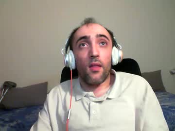 Bentish Chaturbate stream image from April 22, 2026