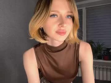 Maybellferard Chaturbate stream image from April 22, 2026