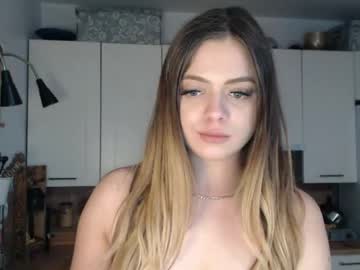 Buffyextasy Chaturbate stream image from April 22, 2026