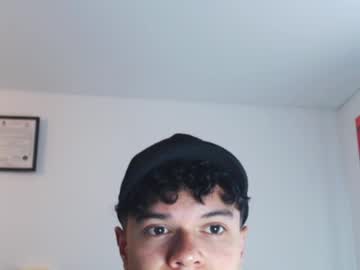 Rexbunnybody Chaturbate stream image from April 22, 2026
