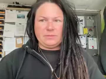 Ambermoss7 Chaturbate stream image from April 22, 2026