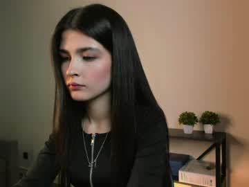 Brunet_Vegass Chaturbate stream image from April 22, 2026