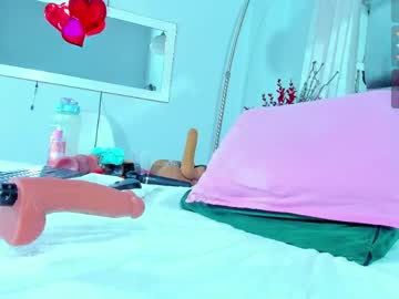 Liaantonella69 Chaturbate stream image from April 22, 2026