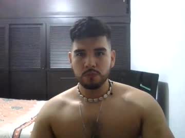 Latinbeardcali Chaturbate stream image from April 22, 2026