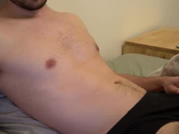 Roost127 Chaturbate stream image from April 22, 2026