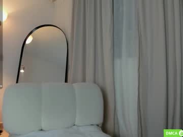 Twintease Chaturbate stream image from April 23, 2026