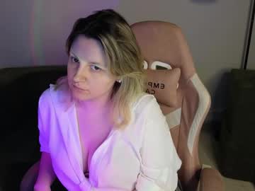 Selingoldman Chaturbate stream image from April 23, 2026