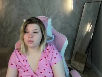 Kristen_Gibbs Chaturbate stream image from April 23, 2026