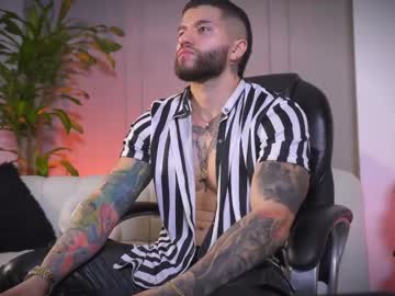 Frankfarrellx Chaturbate stream image from April 23, 2026