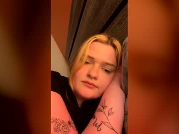 Naveah7362 Chaturbate stream image from April 23, 2026