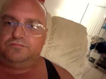 Bigronsonskeets Chaturbate stream image from April 23, 2026