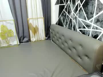 Hott_Zeus Chaturbate stream image from April 23, 2026
