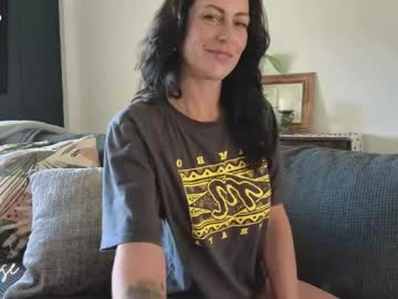 Jadedmuse Chaturbate stream image from April 23, 2026