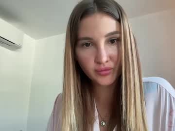 Rtyrtyt1 Chaturbate stream image from April 23, 2026