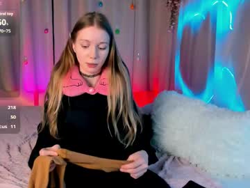 Lada2k4 Chaturbate stream image from April 23, 2026