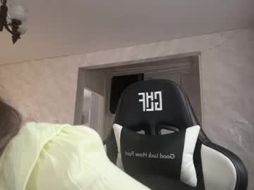 Carlaclaybourne Chaturbate stream image from April 23, 2026