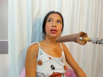 Mel_Evanss Chaturbate stream image from April 23, 2026