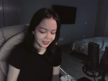 Quietluxury Chaturbate stream image from April 23, 2026