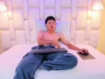 Willescobar Chaturbate stream image from April 23, 2026