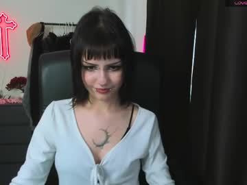 Liyaluna Chaturbate stream image from April 23, 2026