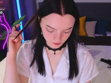 Caseykissing Chaturbate stream image from April 23, 2026