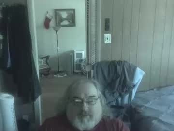Huggybear566 Chaturbate stream image from April 23, 2026