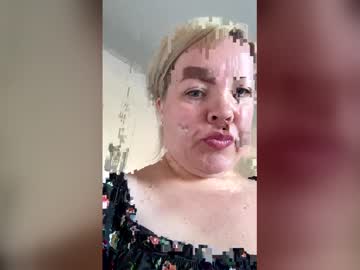 Klubnichka2 Chaturbate stream image from April 23, 2026