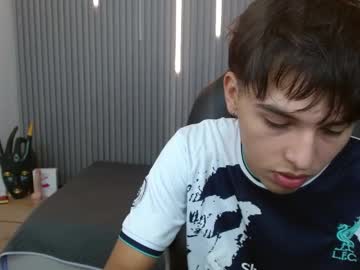 Stiwentwink Chaturbate stream image from April 23, 2026