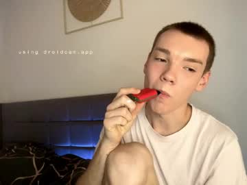 Aaron_Stonee Chaturbate stream image from April 23, 2026